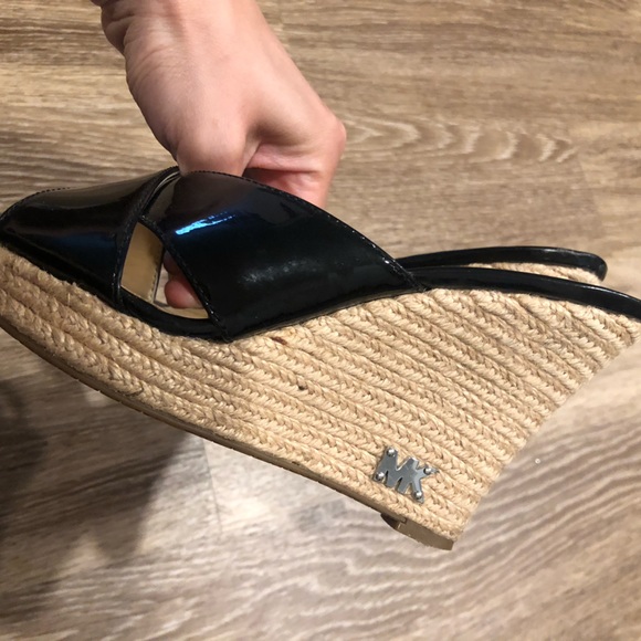 Michael Kors wedge heels size 8 - Picture 6 of 8
